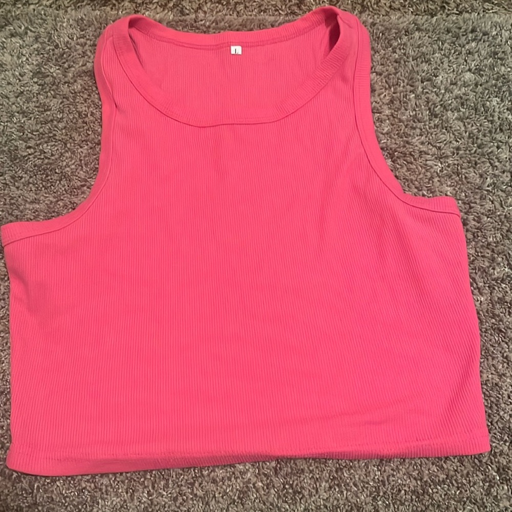 Size large tank top